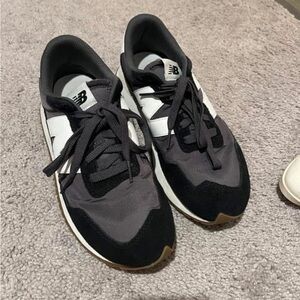 New Balance 237
